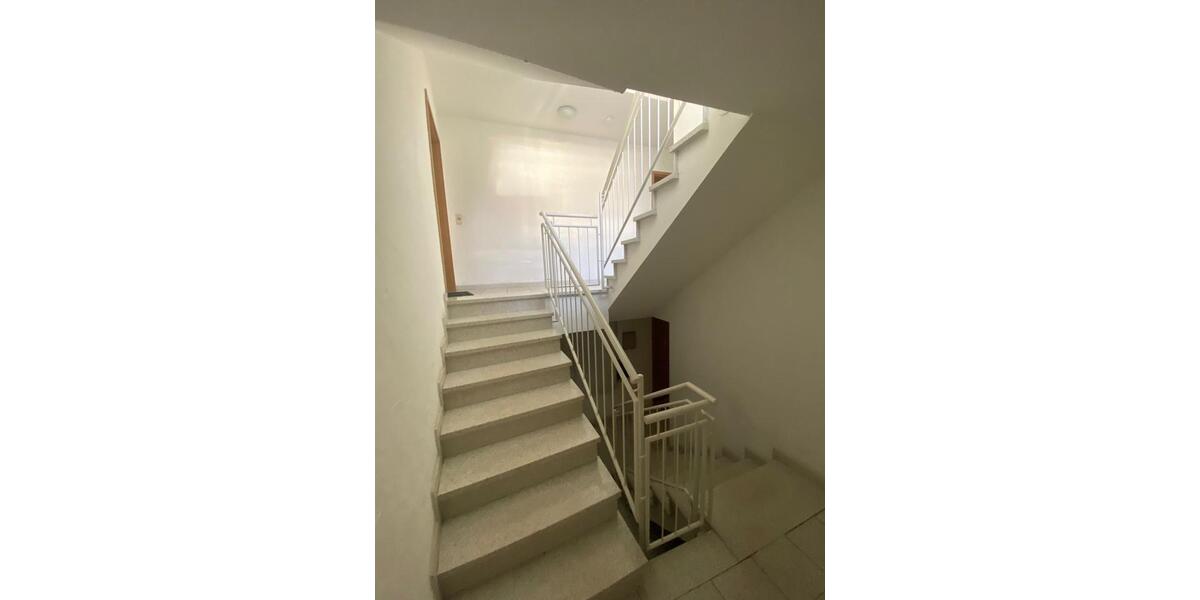 Toplage: 2-Zimmer-Wohnung mit Terrasse, inklusive Stellplatz 2 zimmer