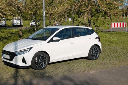Hyundai i20 56.000 km 14.000 &euro; Karlsruhe 76137