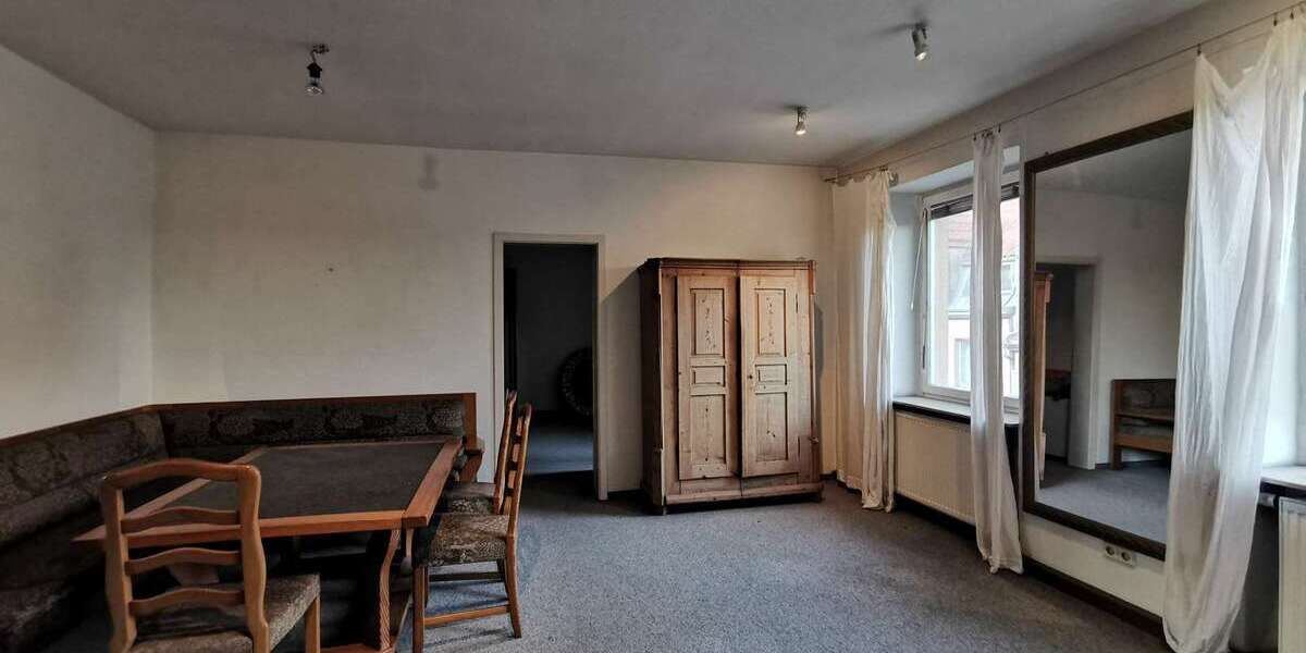 Wohnung zum Kaufen in Pforzheim 168.000 € 91 m² 3 zimmer