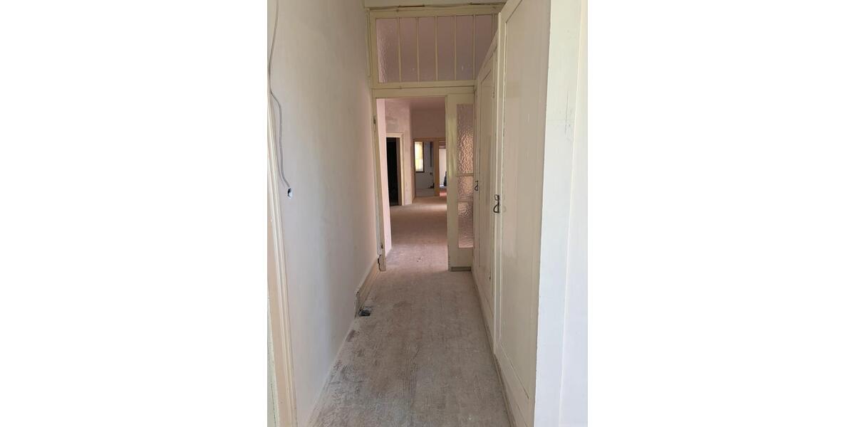 Etagenwohnung Pforzheim Dillweißenstein - 7 Zimmer, 207 m&sup2;, 1.700&euro; | Angebot:26306168