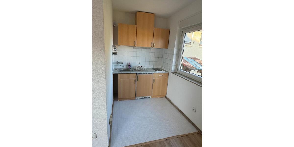 Etagenwohnung Pforzheim Nordstadt - 1 Zimmer, 24 m&sup2;, 445&euro; | Angebot:24804741