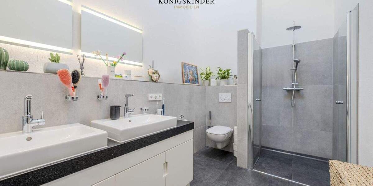 Komplett kernsaniertes REH als außergewöhnliches Split-Level-Architektenhaus in ruhiger Ortsrandlage 7 zimmer