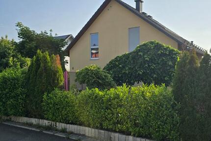 Attraktives Haus mit sieben Zimmern in 75365, Calw-Wimberg