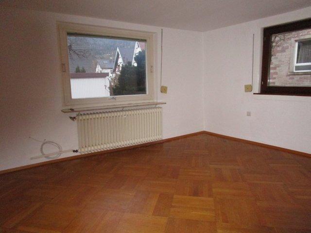 Einfamilienhaus Gaggenau - 7 Zimmer, 166 m&sup2;, 1.660&euro; | Angebot:27620305