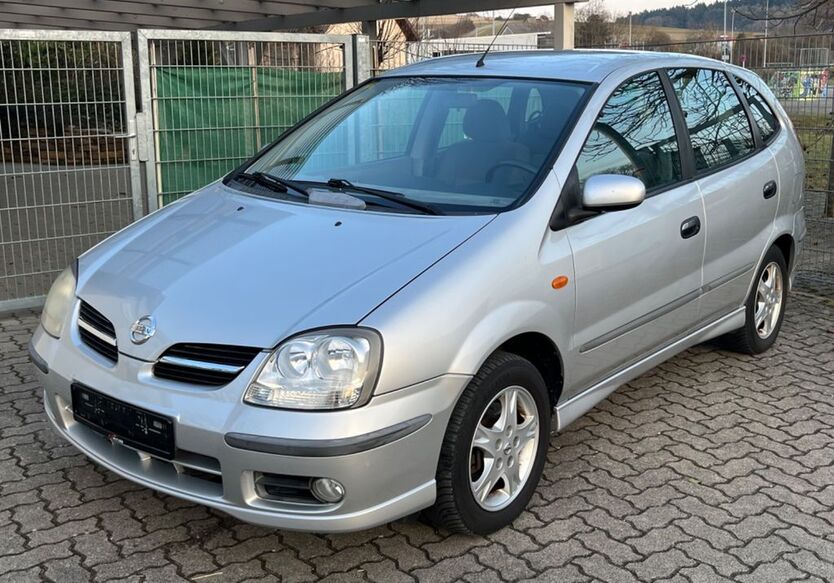 Nissan Almera Tino 211.000 km 2.140 € Weil der Stadt 71263