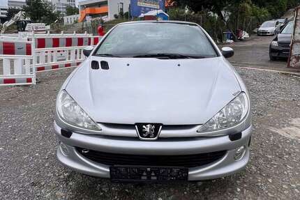Peugeot 206 174.680 km 999 € Stuttgart 70376