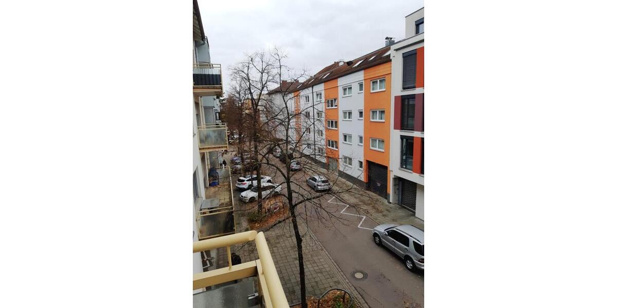 Tolle neu, renovierte 2-Zimmer-Wohnung mit Aufzug+Balkon+Tiefgarage in Karlsruhe 1 zimmer