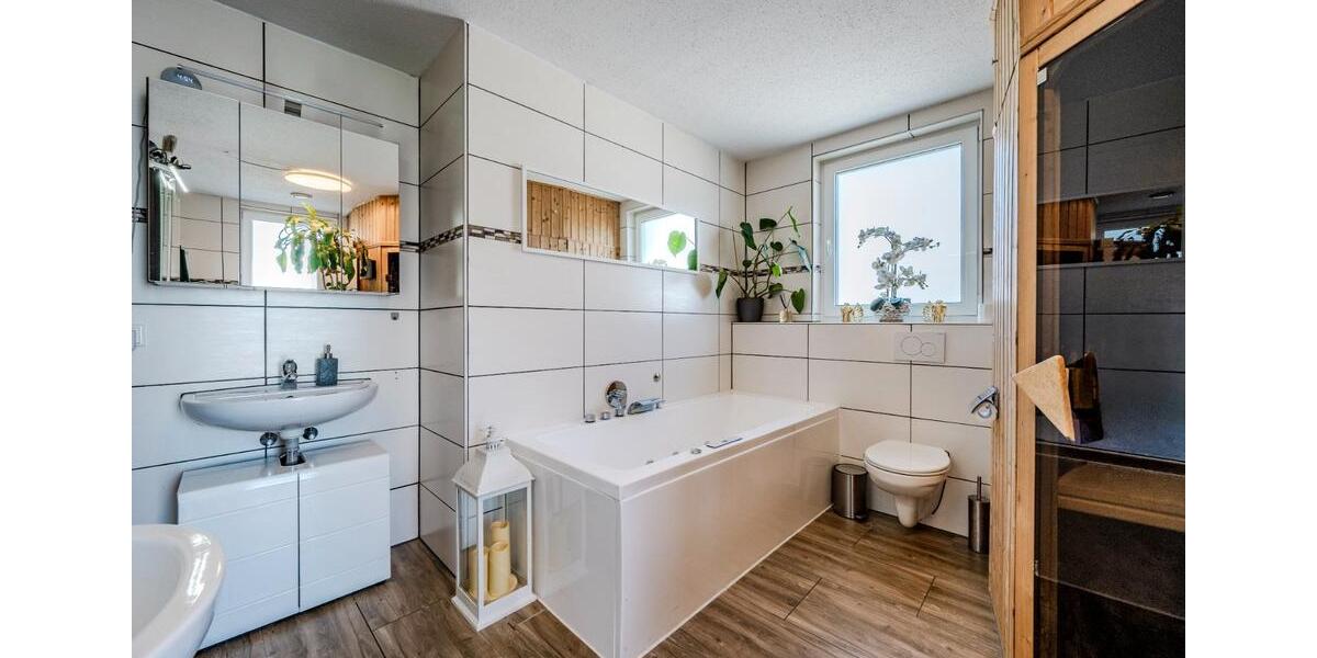 Erdgeschoßwohnung Weil der Stadt - 5 Zimmer, 131 m&sup2;, 469.000&euro; | Angebot:26768592