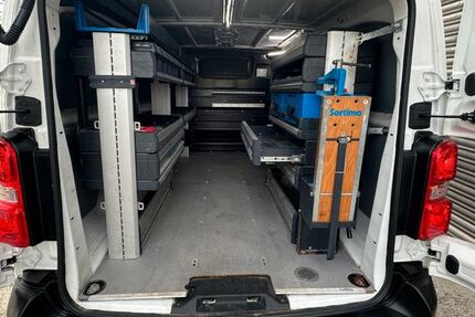 Opel Vivaro 118.761 km 15.800 € Sindelfingen 71065