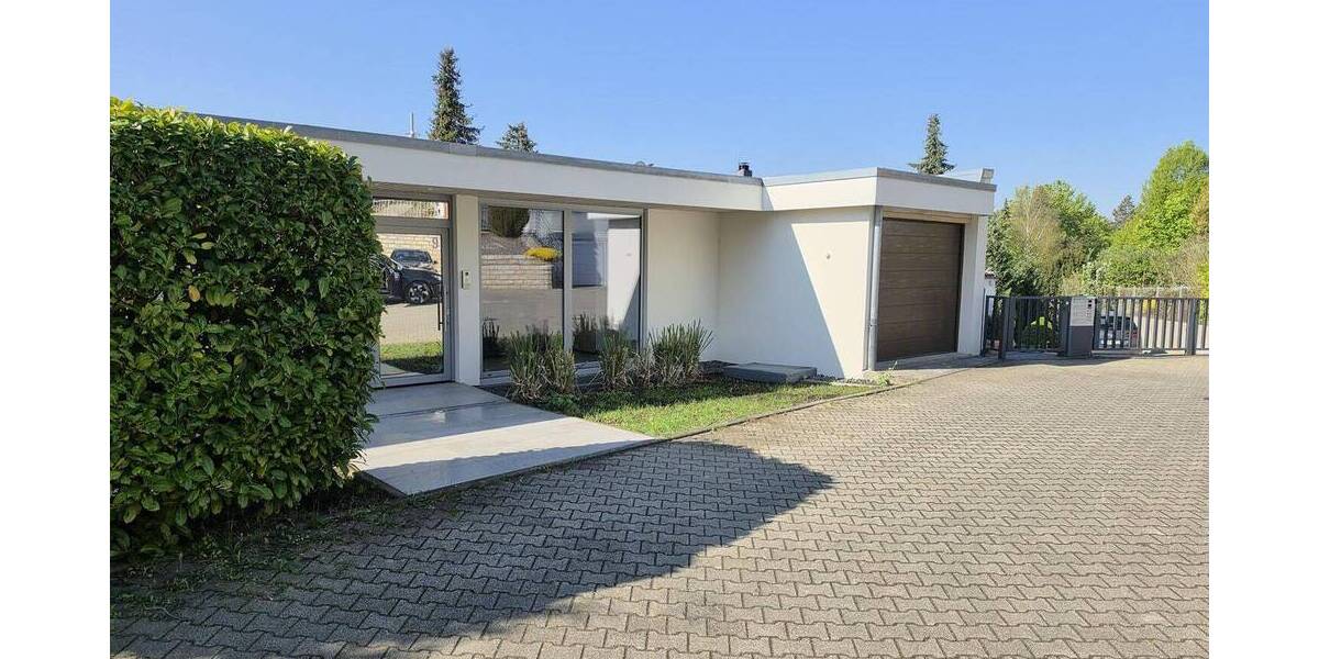Bungalow Pforzheim Nordstadt - 6 Zimmer, 171 m&sup2;, 2.200&euro; | Angebot:26277512