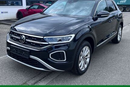 VW T-Roc 6.850 km 29.393 € Knittlingen 75438