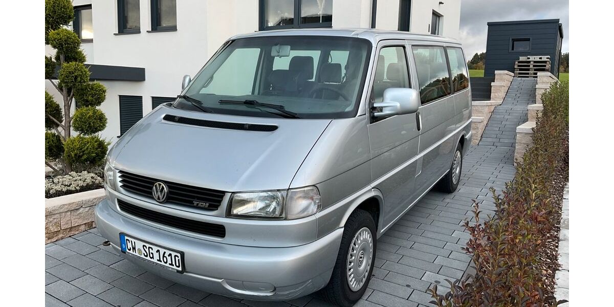 VW T4 Caravelle 391.000 km 10.600 &euro; Oberreichenbach 75394