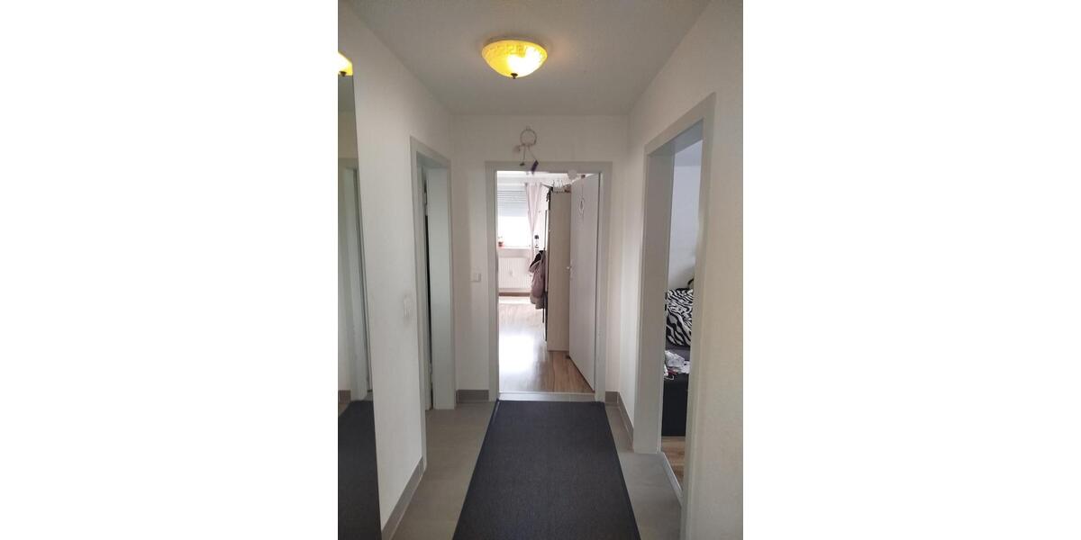 Etagenwohnung Knittlingen - 3 Zimmer, 83 m&sup2;, 670&euro; | Angebot:26441807
