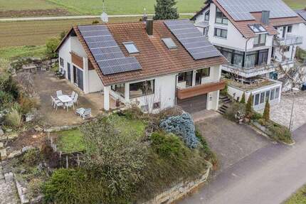 Haus Markgröningen / Schönbühlhof Schönbühlhof - 7 Zimmer, 227 m&sup2;, 698.000&euro; | Angebot:25704161