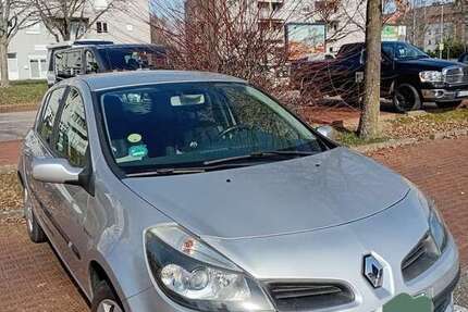 Renault Clio 132.000 km 1.990 &euro; Ettlingen 76275