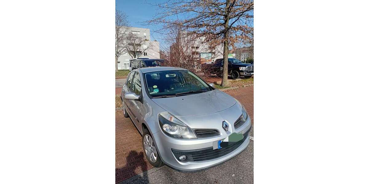 Renault Clio 132.000 km 1.990 &euro; Ettlingen 76275