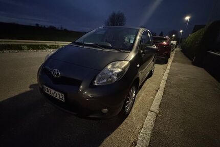 Toyota Yaris 202.000 km 3.000 € Sachsenheim 00 74343