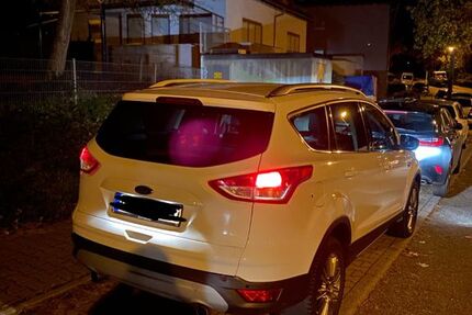 Ford Kuga 77.000 km 9.000 &euro; Pforzheim 75179