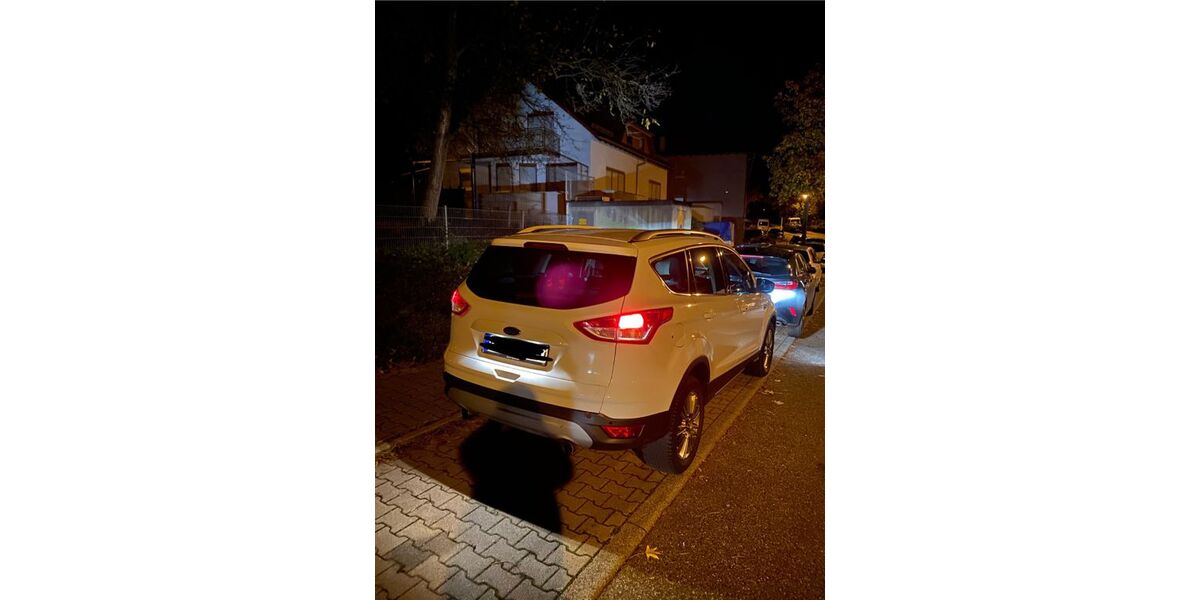 Ford Kuga 77.000 km 9.000 &euro; Pforzheim 75179