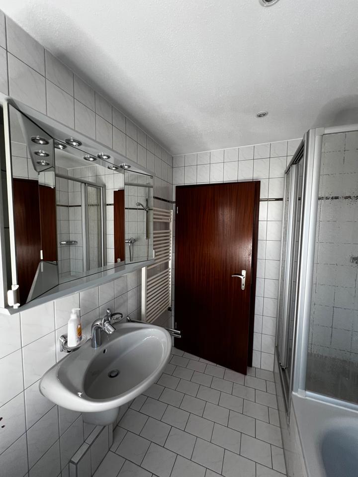 Attraktive und gepflegte 3-Zimmer-Erdgeschoßwohnung mit EBK in K