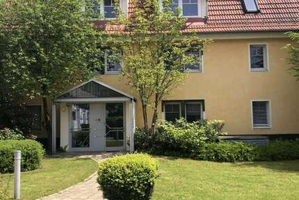 Wohnung Sindelfingen - 5 Zimmer, 146 m&sup2;, 2.200&euro; | Angebot:26479467