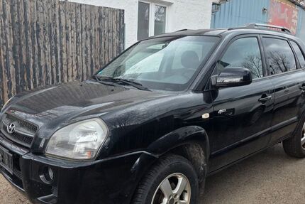 Hyundai TUCSON 145.000 km 5.599 &euro; Karlsruhe 76131