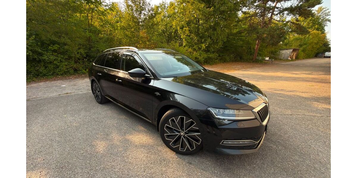 Skoda Superb 325.823 km 15.000 &euro; Karlsruhe 76187