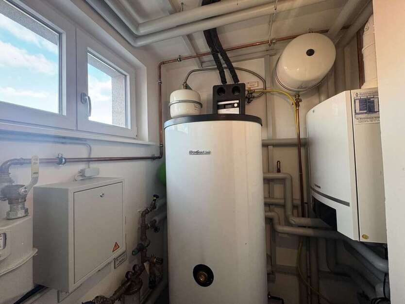 Modernes Reihenendhaus mit Wohn- und Gewerbeanteil + Garten, Garage & 3 Stellplätzen in Rheinstetten
