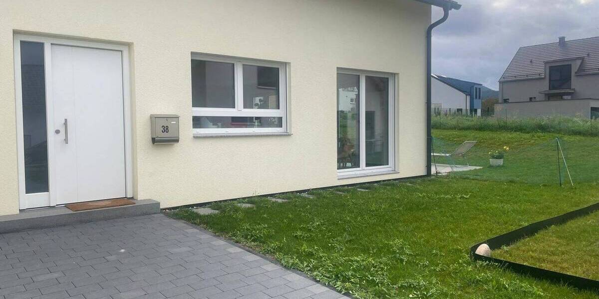 Einfamilienhaus Gaggenau - 5 Zimmer, 141 m&sup2;, 2.200&euro; | Angebot:25797712