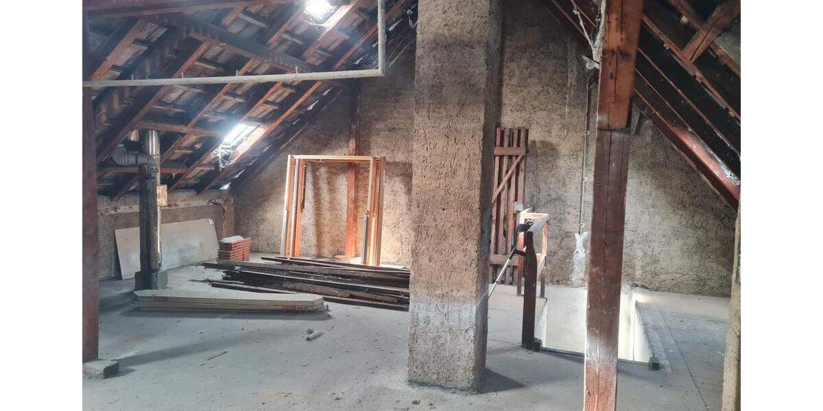 Dachgeschoss zum Ausbauen in Pforzheim 1 zimmer