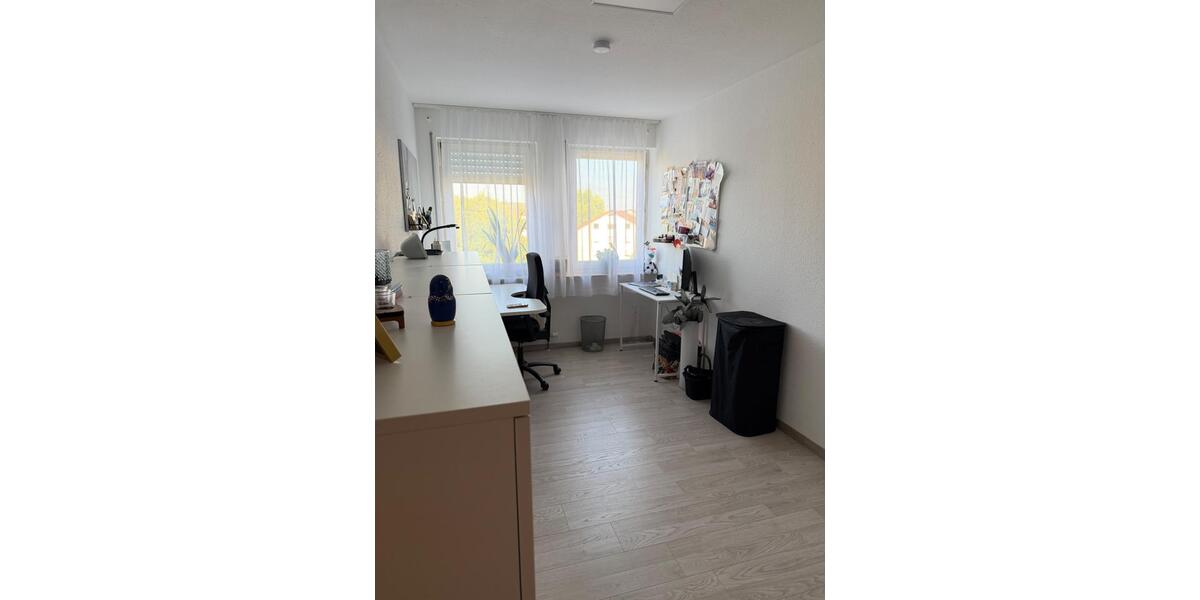 Etagenwohnung Vaihingen an der Enz - 3.5 Zimmer, 77 m&sup2;, 281.050&euro; | Angebot:27118386