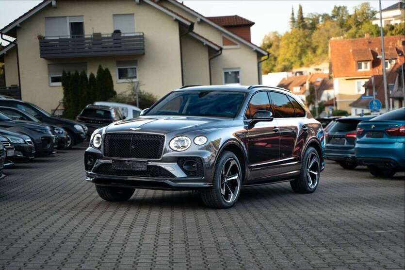 Bentley Bentayga 19.900 km 235.000 € Niefern-Öschelbronn 75223