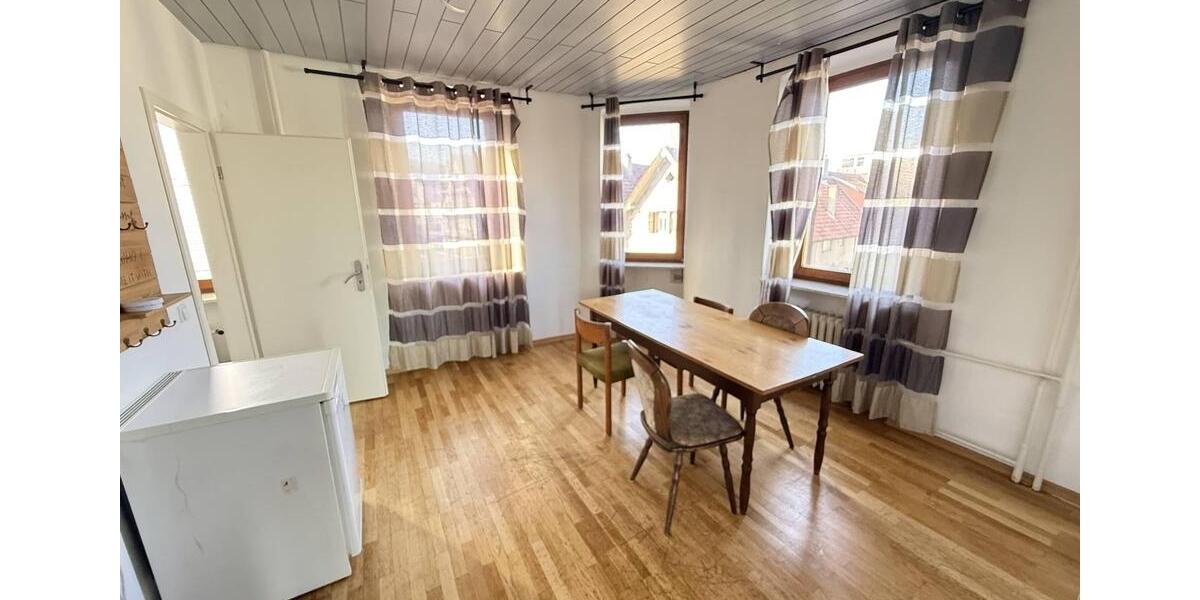 Etagenwohnung Ettlingen - 2.5 Zimmer, 85 m&sup2;, 700&euro; | Angebot:26265990