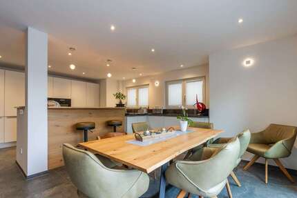 Wohnung zum Kaufen in Karlsruhe 829.000 € 189.54 m² 5 zimmer