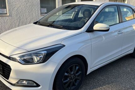 Hyundai i20 79.300 km 7.990 € Mönsheim 71297