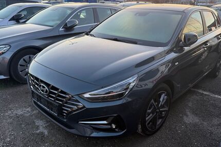 Hyundai i30 60.800 km 18.699 &euro; Sindelfingen 71065