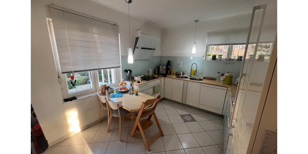 2 Familienhaus auf 1061 qm Grundstück 10 zimmer