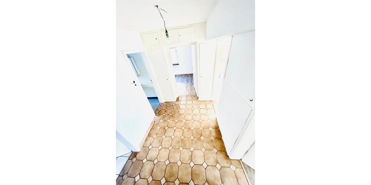 3-Zi.-EG-Whg in PF-Eutingen – Erstbezug Bad & überdachte Terrasse 3 zimmer