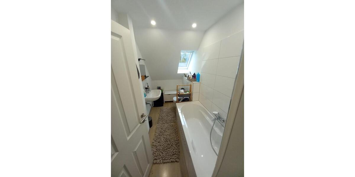 Dachgeschoßwohnung Pforzheim Eutingen - 2.5 Zimmer, 70 m&sup2;, 960&euro; | Angebot:25760599