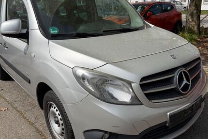 Mercedes-Benz Citan 196.000 km 7.999 &euro; Ditzingen 71254