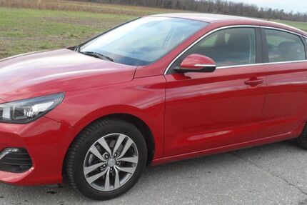 Hyundai i30 59.950 km 14.100 € Weingarten 76356