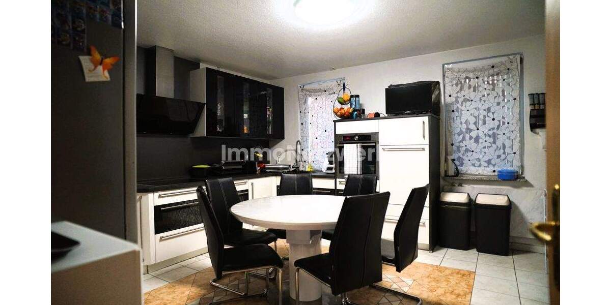 Bad Wildbad: Behaglich, bestsaniert, bezugsfertig! Sympathisches Einfamilienhaus in bester Lage. 5 zimmer