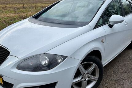 Seat Leon 85.000 km 5.999 &euro; Karlsruhe 76133