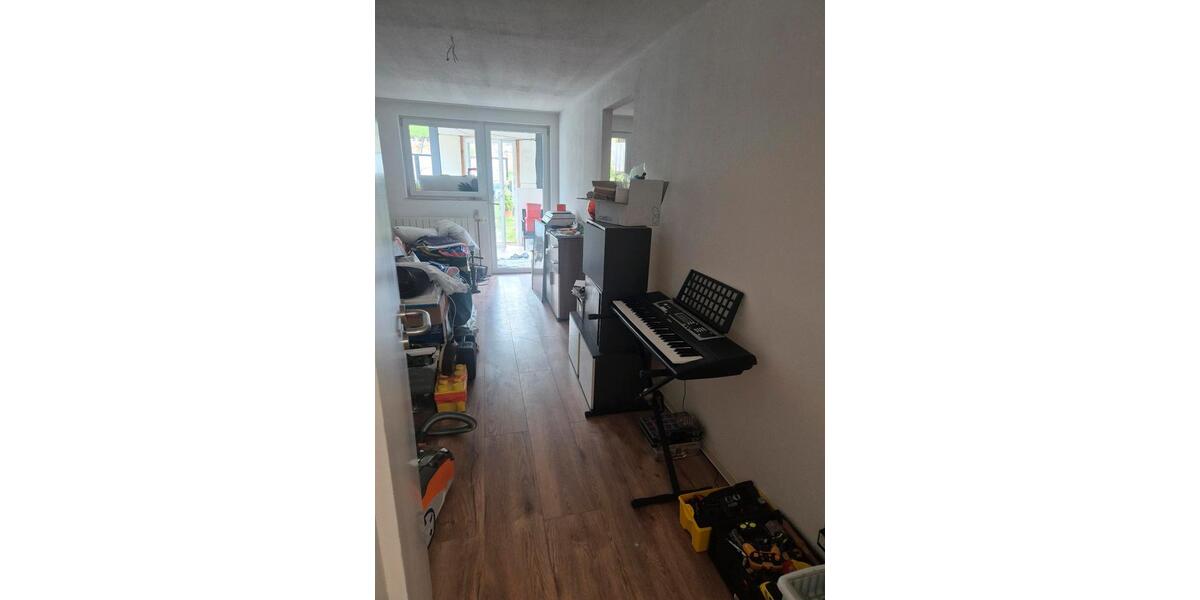 Erdgeschoßwohnung Neuenbürg - 1 Zimmer, 100 m&sup2;, 1.600&euro; | Angebot:26400950