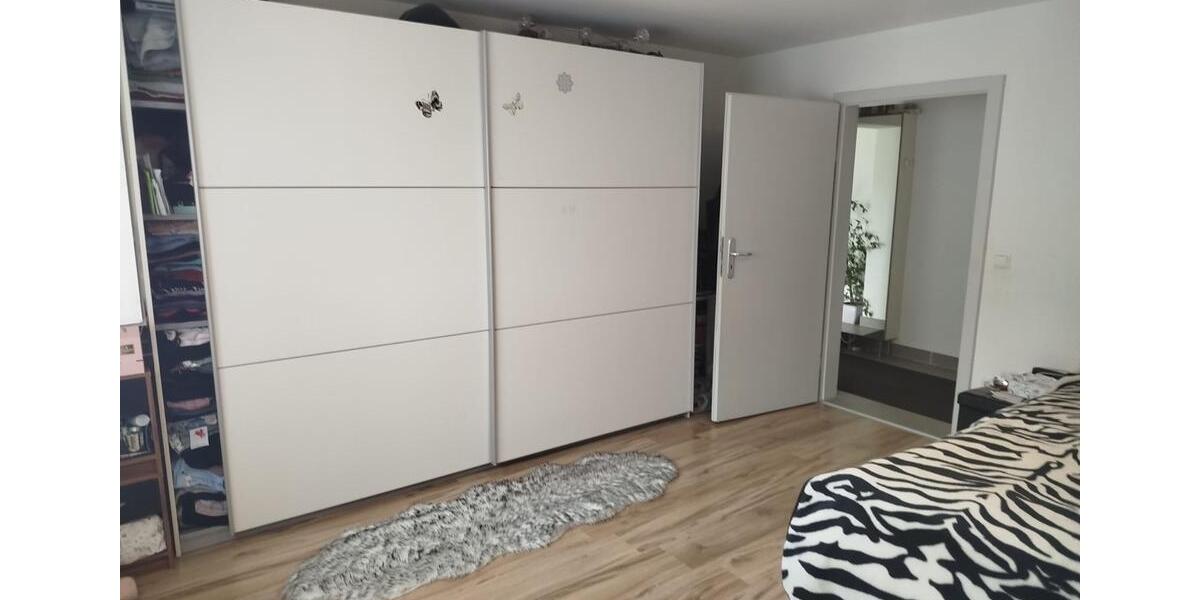 Etagenwohnung Knittlingen - 3 Zimmer, 83 m&sup2;, 670&euro; | Angebot:26441807