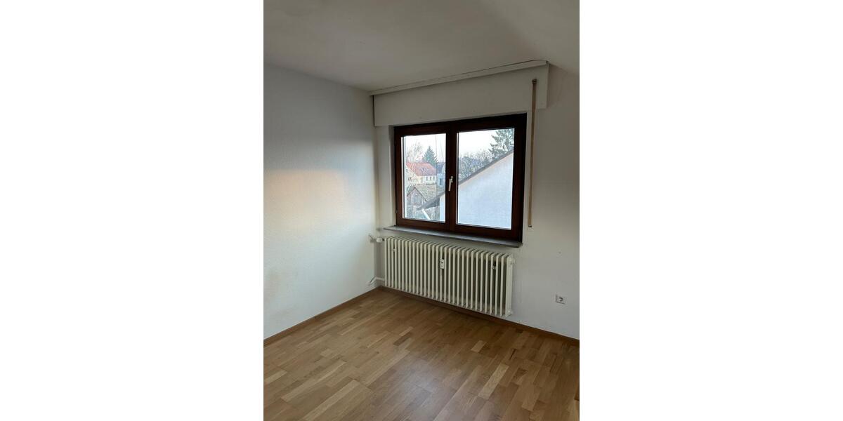 Dachgeschoßwohnung Karlsruhe Neureut - 1 Zimmer, 110 m&sup2;, 410&euro; | Angebot:24847235