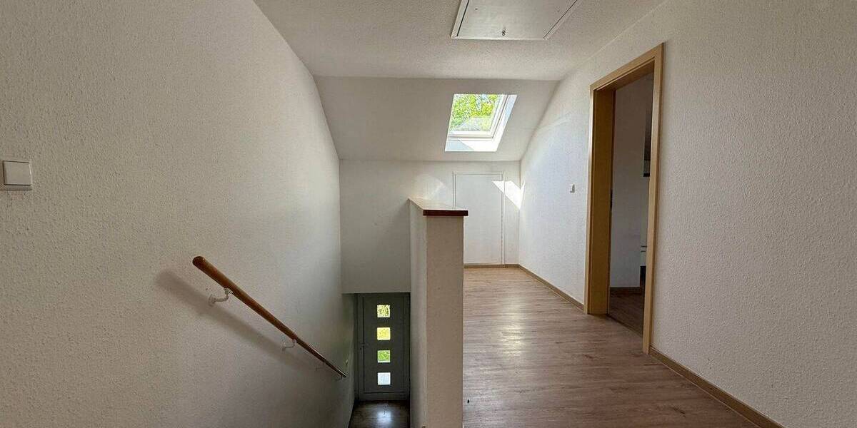 Mehrfamilienhaus, Wohnhaus Oberderdingen - 7 Zimmer, 175 m&sup2;, 595.000&euro; | Angebot:26918147