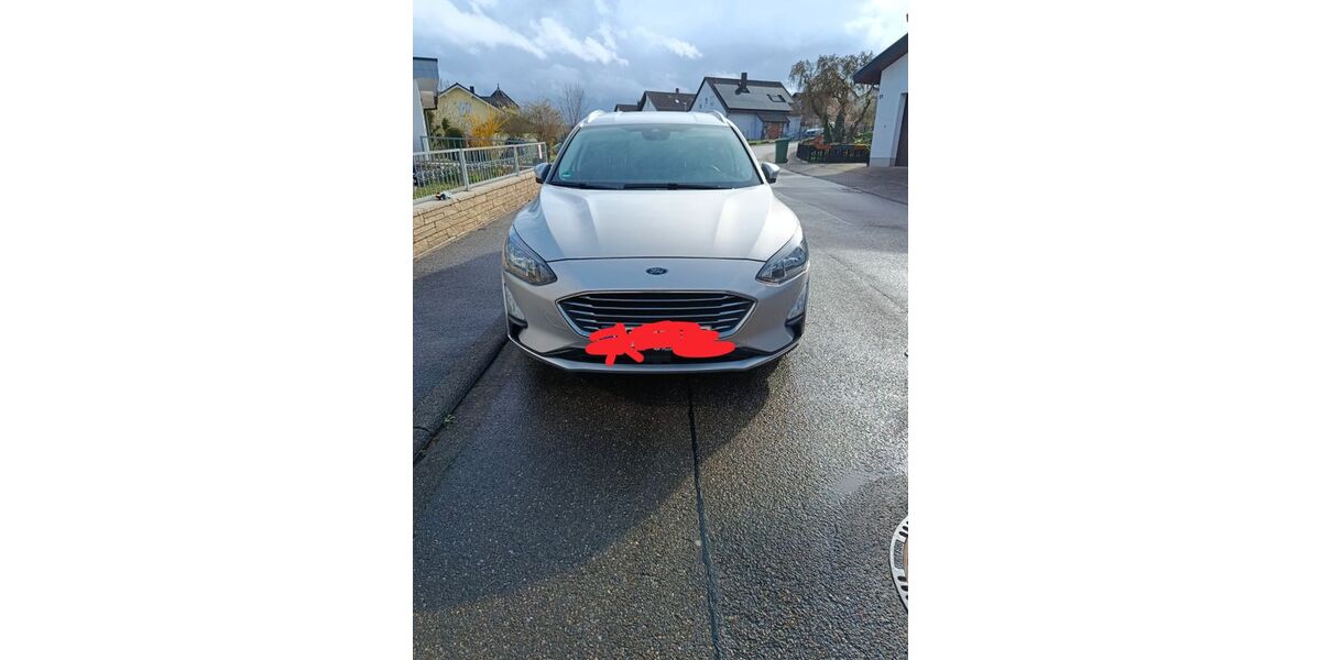 Ford Focus 112.600 km 12.100 &euro; Königsbach-Stein 75203
