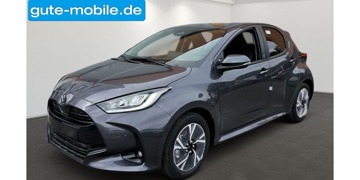 Toyota Yaris 15.000 km 23.990 € Leonberg 71229