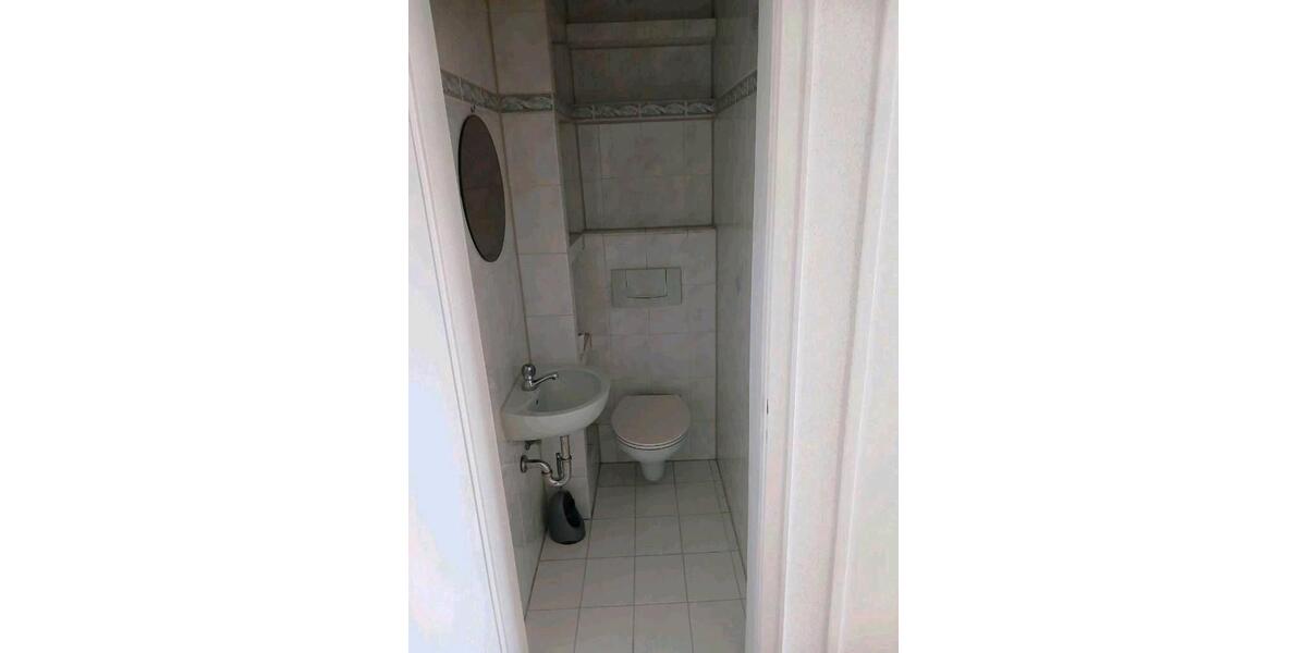 Etagenwohnung Pforzheim Nordstadt - 2 Zimmer, 74 m&sup2;, 700&euro; | Angebot:26059742